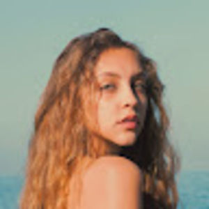 Meet your Posher, Mia